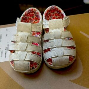 White sandals toddler